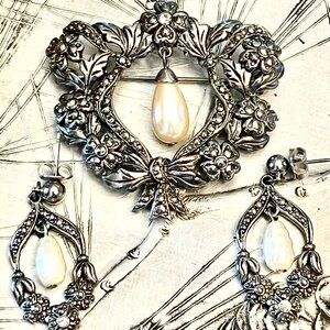 FLORAL WREATH w/HANGING PEARL~MARCASITE BROOCH/PIN SilverTone w/EARRINGS~Vintage